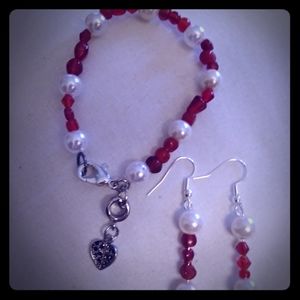 Selling for valantines day beautiful bracelets set